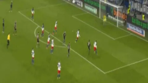 爵士败给太阳，终结连败，布克砍下34分8助攻，杜兰特复出得30分8篮板，克拉克森献上23分